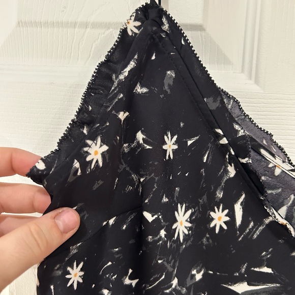 Wilfred Tank Spaghetti Strap Tank - Picture 4 of 4